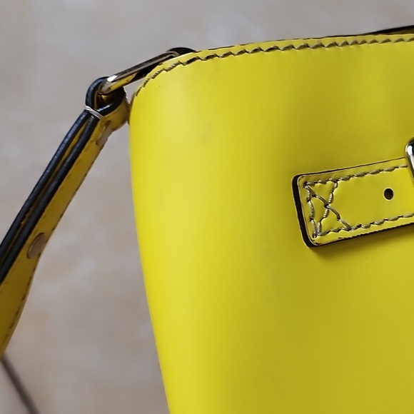 Kate Spade Essex Bagin Yellow - Picture 4 of 12